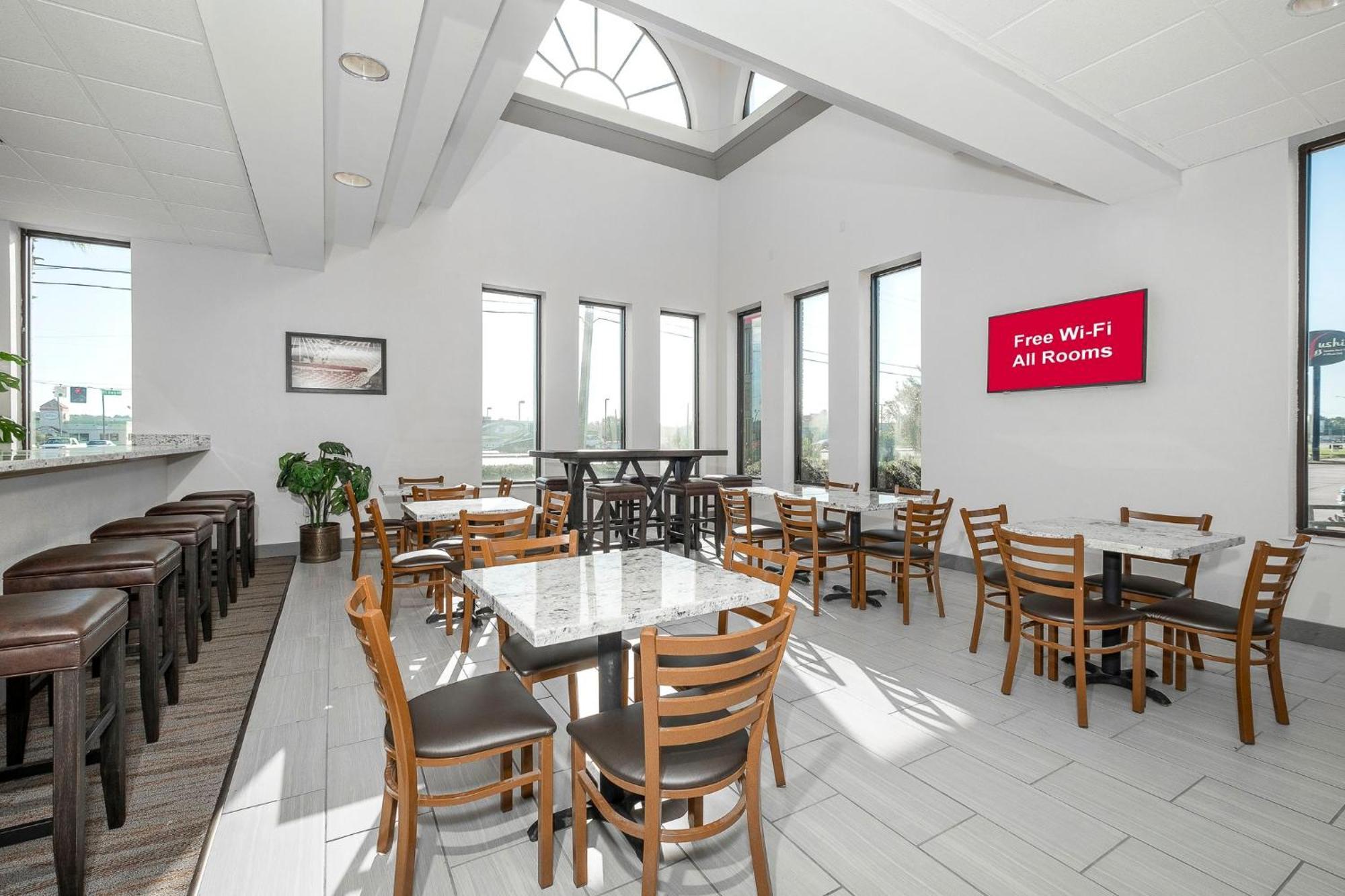 Red Roof Inn Gulfport - Biloxi Airport Exterior photo