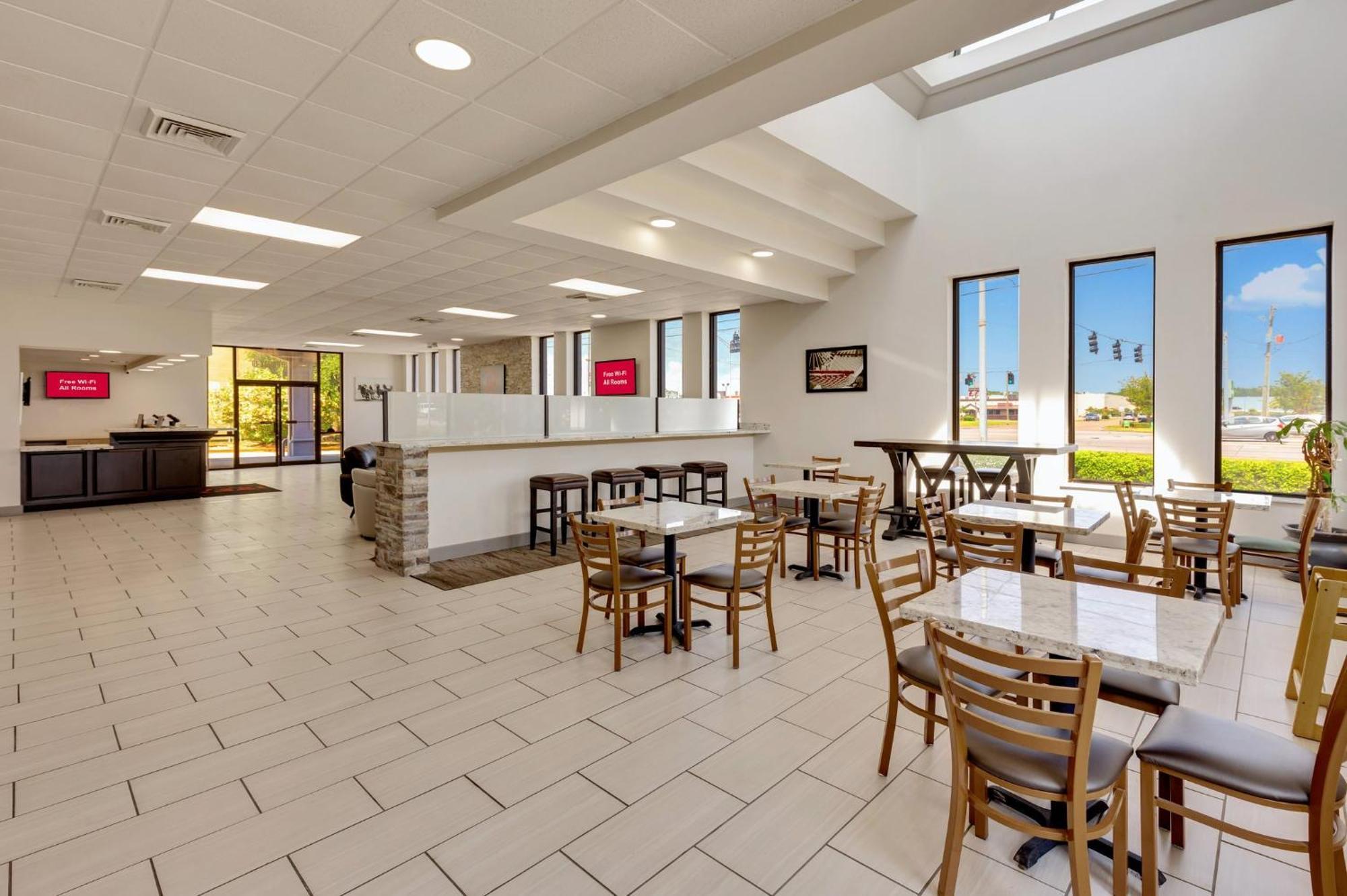 Red Roof Inn Gulfport - Biloxi Airport Exterior photo